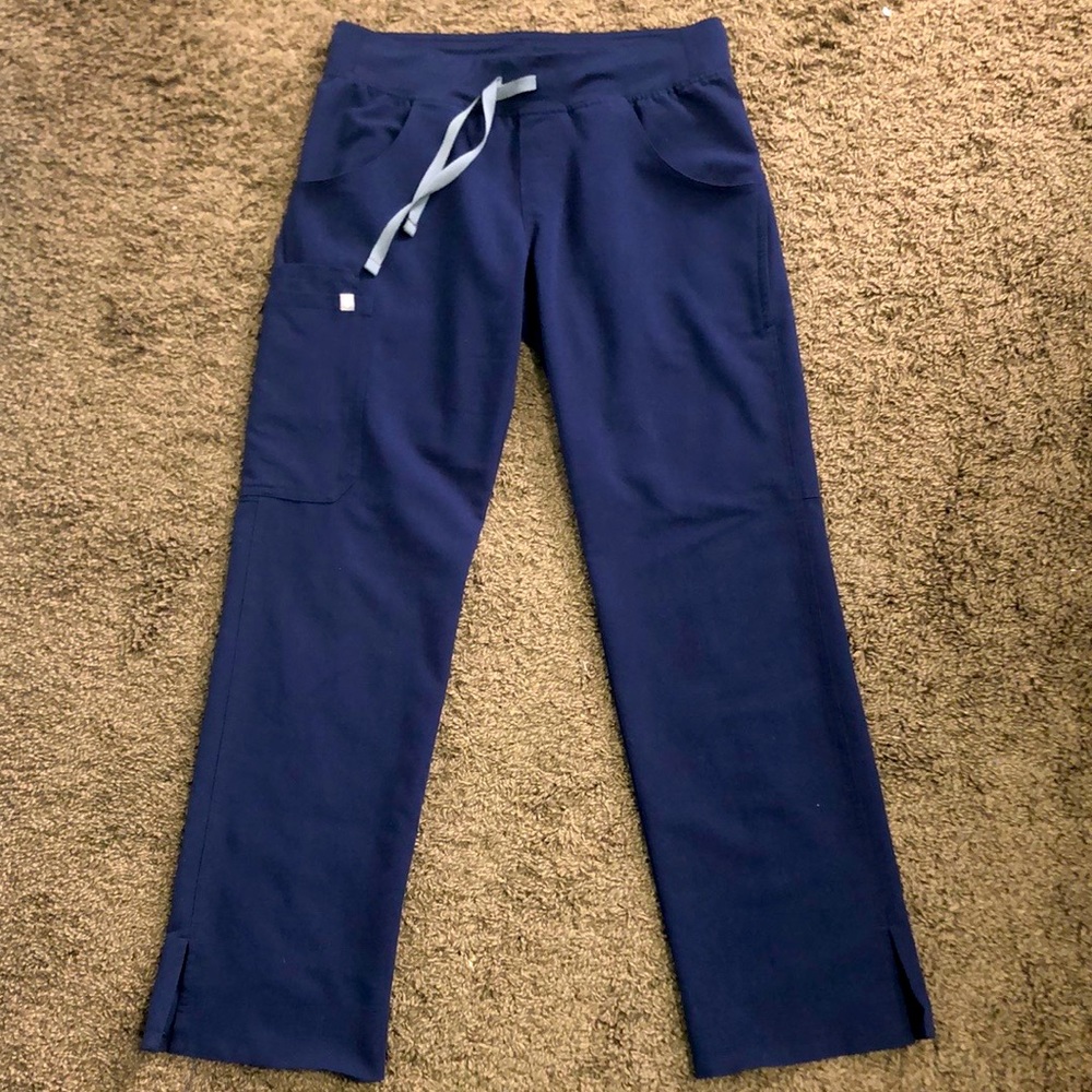 ♦️SOLD♦️FIGS Kade pants -Sz. XS/P Navy